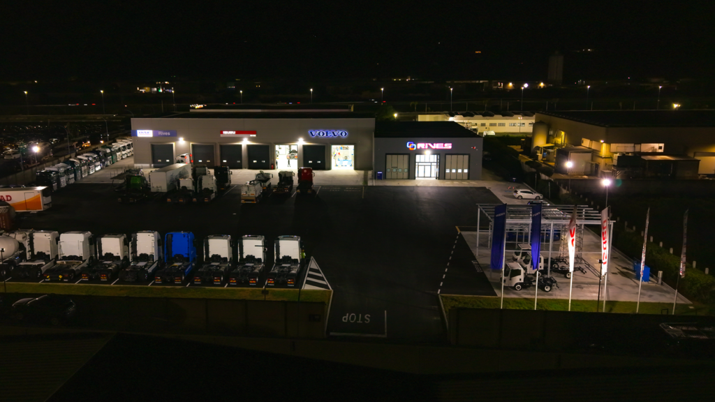 Stabilimento RIVES, Termini Imerese, foto aerea notturna