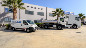 Stabilimento OMAG con autoveicoli industriali